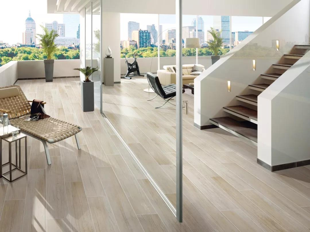 Oil plunges to lowest since 2017